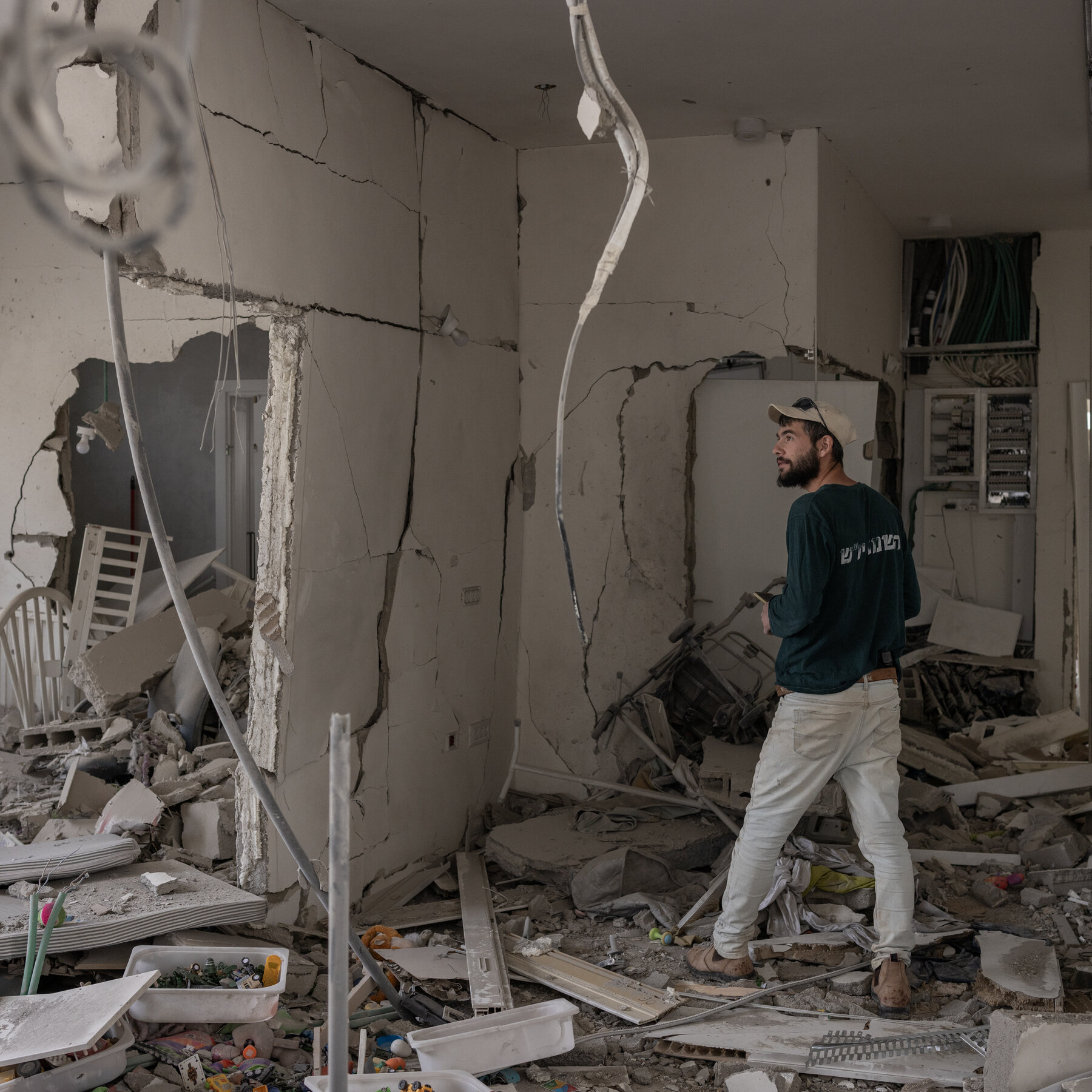 Iran Combines Real-World Missile Attacks With Online Threats