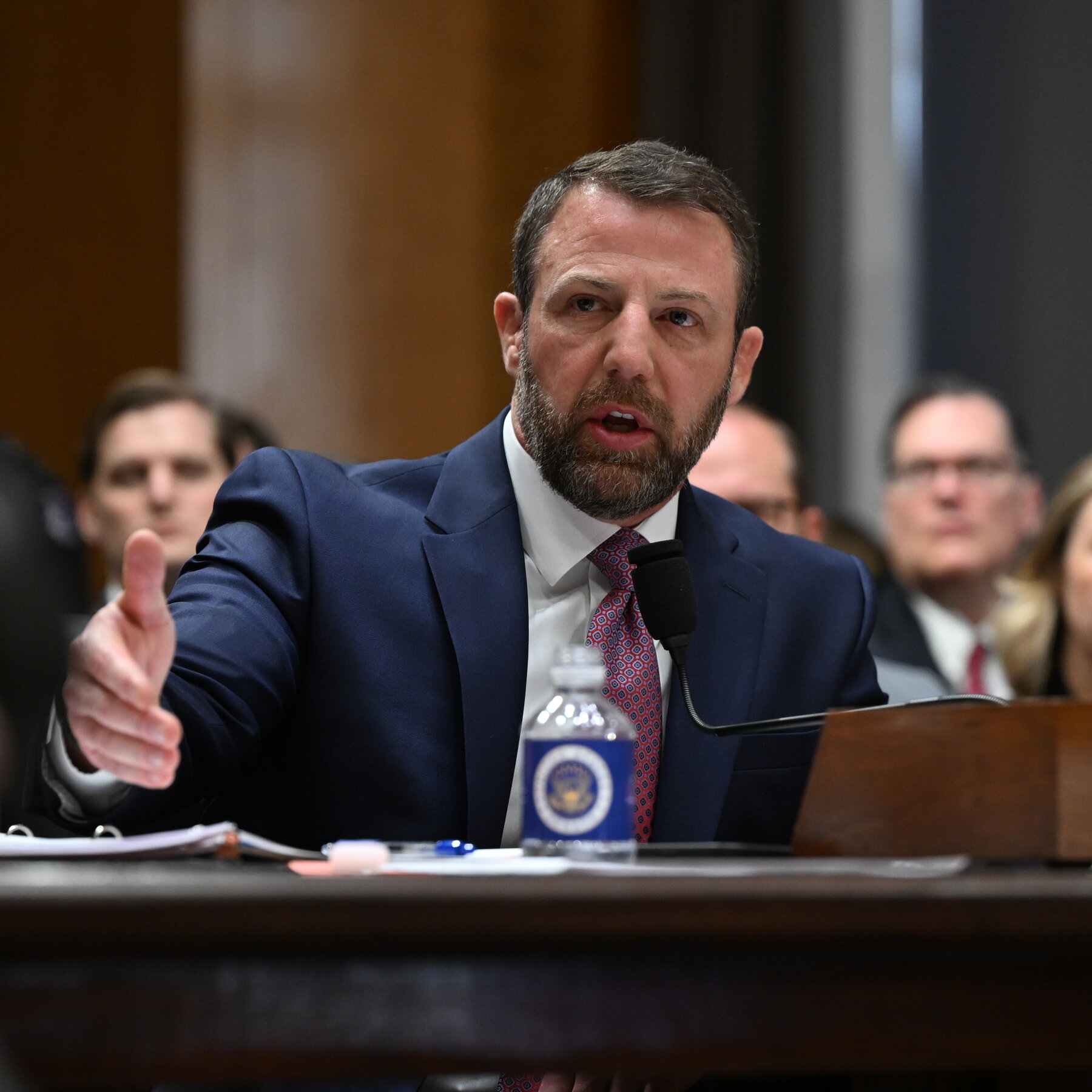 Mullin Explored Bipartisan Deal to Rein in Immigration Crackdown