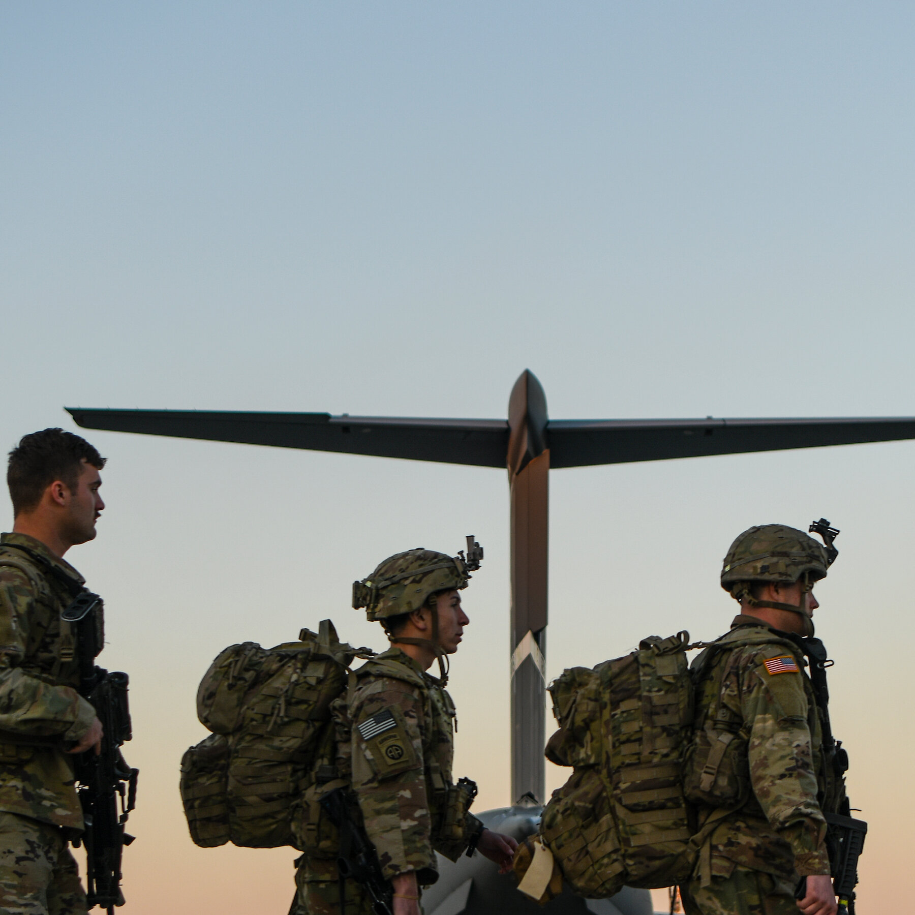 Pentagon Officials Weigh Deployment of Airborne Troops for Iran War