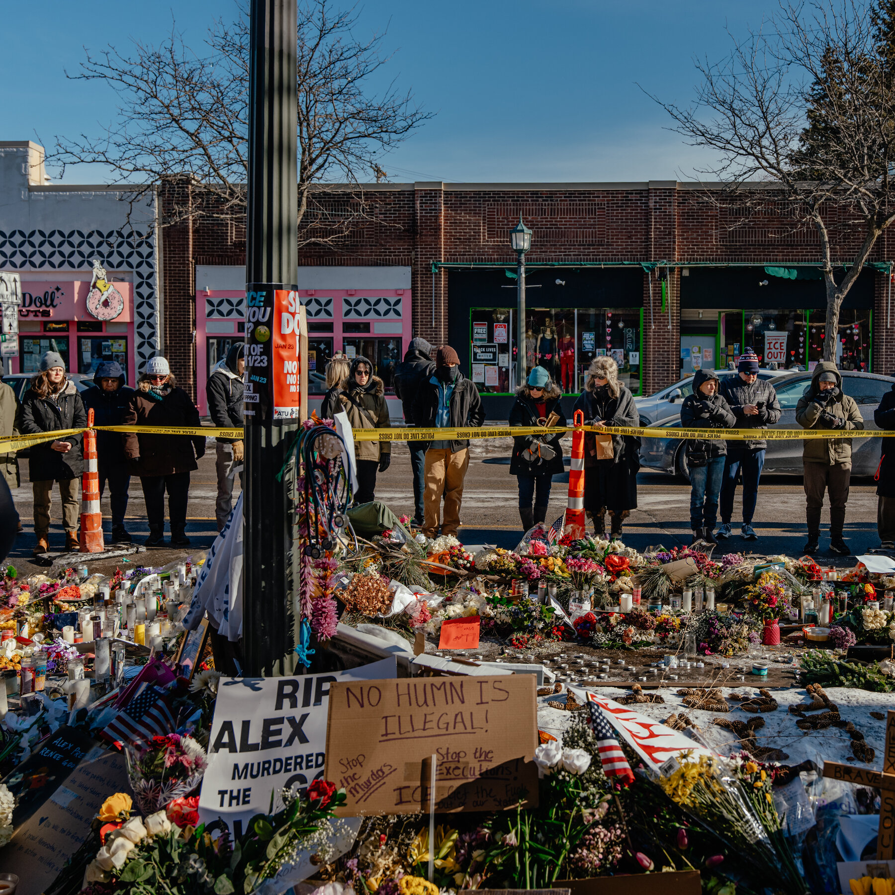 Minnesota Prosecutors Sue to Access Evidence in Shootings by Agents During Immigration Crackdown