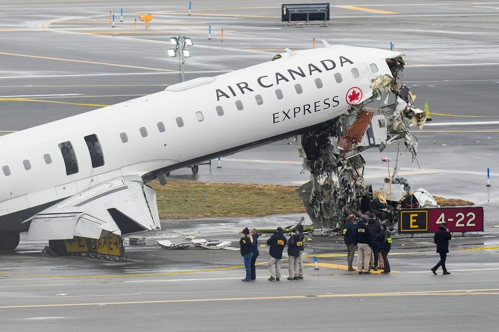 The 2 pilots killed in Air Canada LaGuardia Airport crash now identified