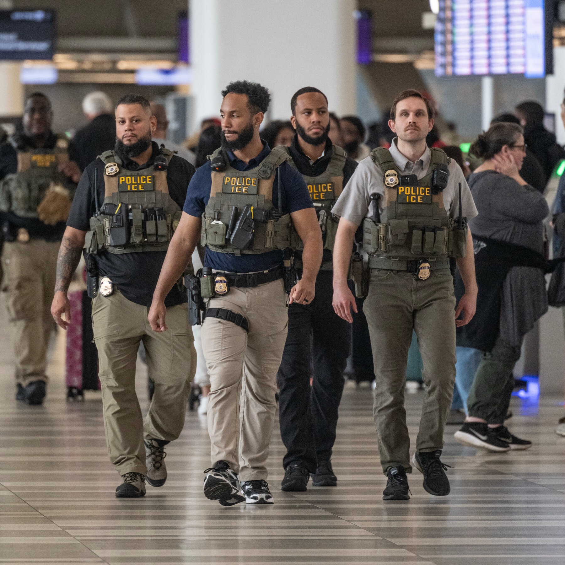 T.S.A. Union Leaders Blast Trump’s Deployment of ICE Agents in Airports