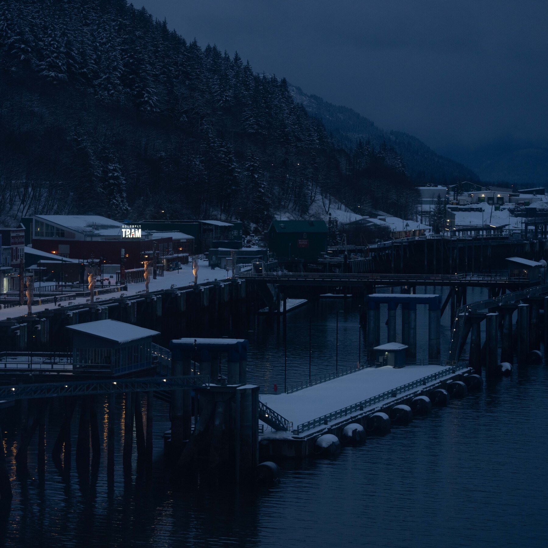 A Critical Political Season Could Decide if Alaska Is a Failed ‘Petrostate’