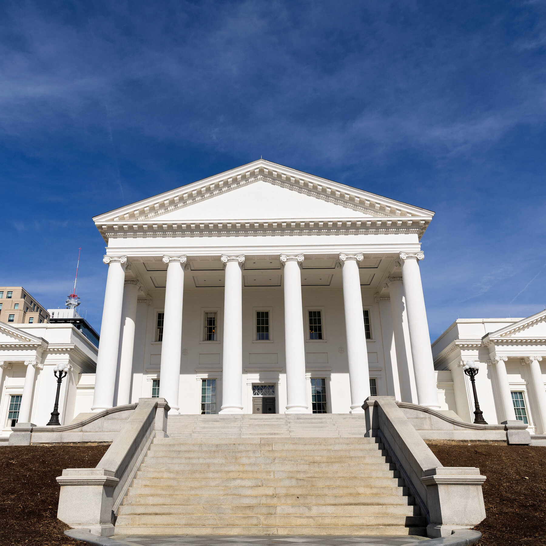 Democrats Have Fundraising Edge in Virginia Redistricting Battle Ahead of April Referendum