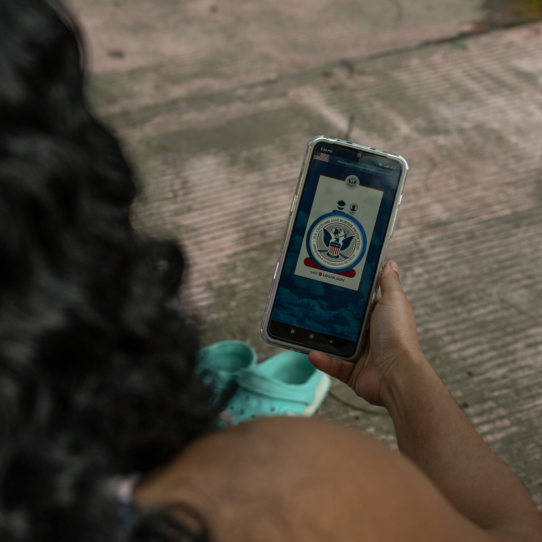 Judge Rules Trump Unlawfully Revoked Status of Migrants Who Used Entry App