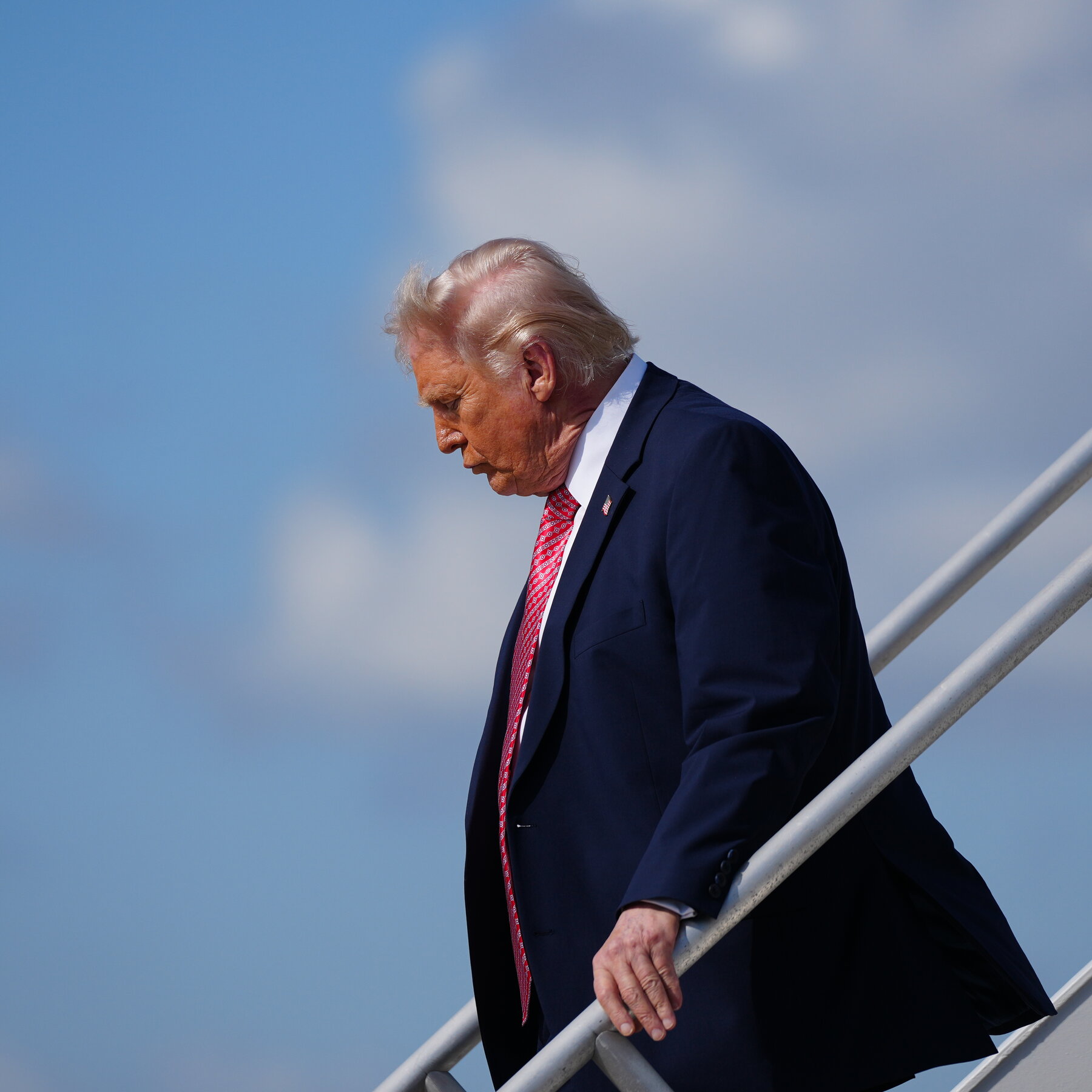 Justice Dept. Struggles to Respond to Trump’s Suit Against IRS