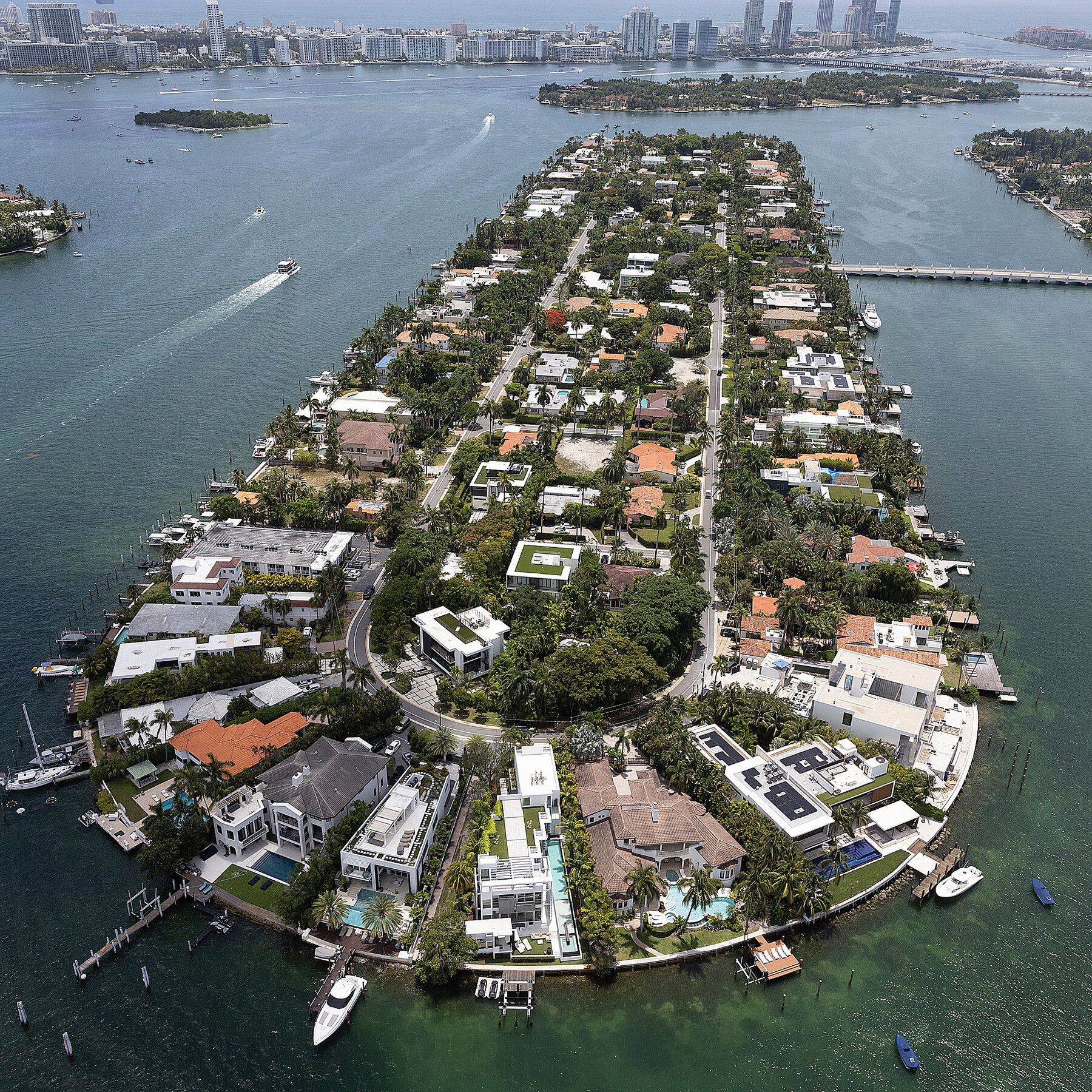 Tugboat Captain Is Charged in Miami Beach Crash That Killed 3 Children