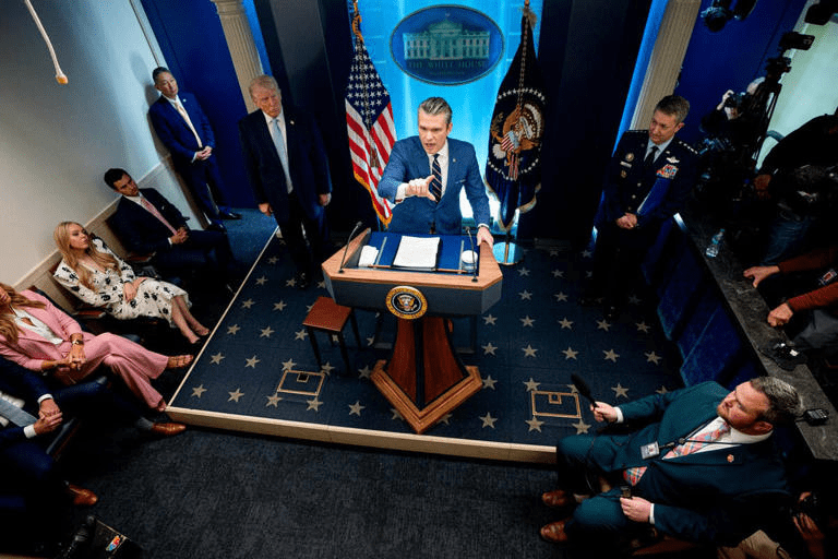 Washington Post – Fuite à la Maison-Blanche : Hegseth accusé d’avoir induit Trump en erreur sur la guerre en Iran