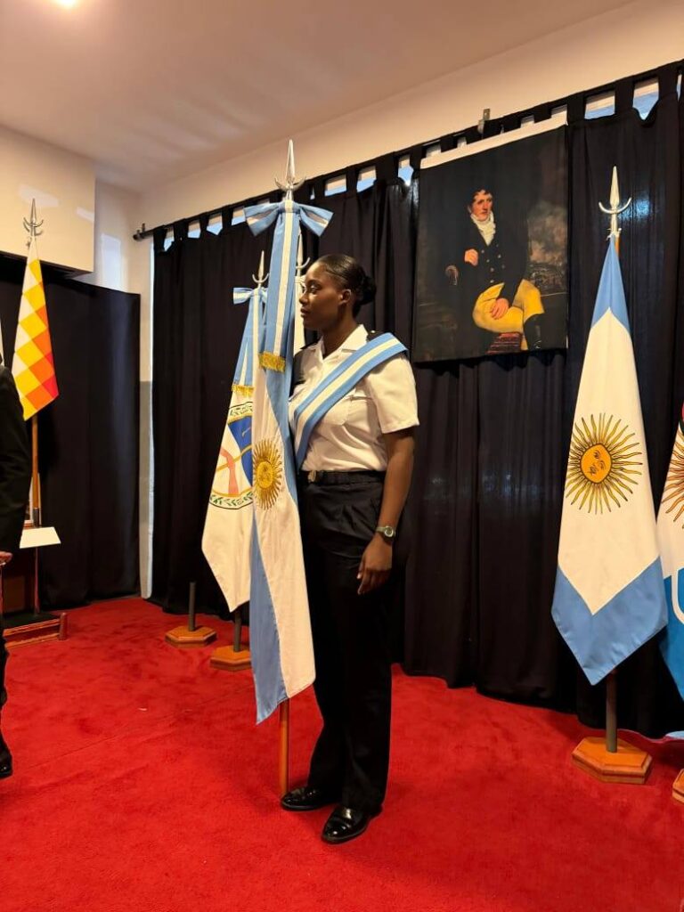 Une cadette haïtienne, Thamara Kendia Polo, primée à l’École navale d’Argentine