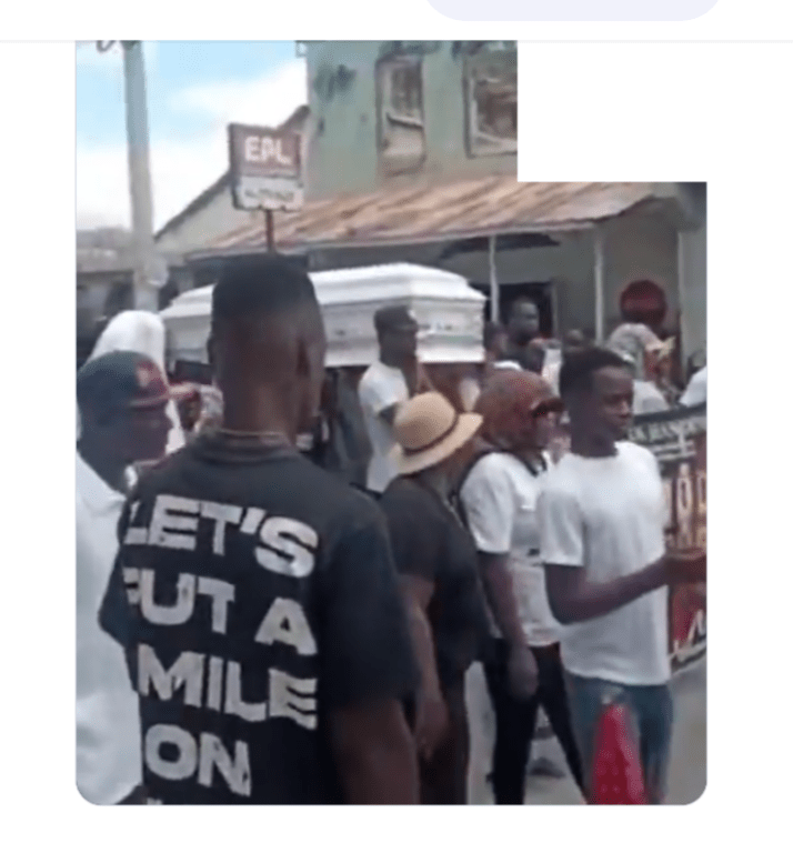 Saint-Marc — Des centaines de manifestants contre l’insécurité et le laxisme des autorités