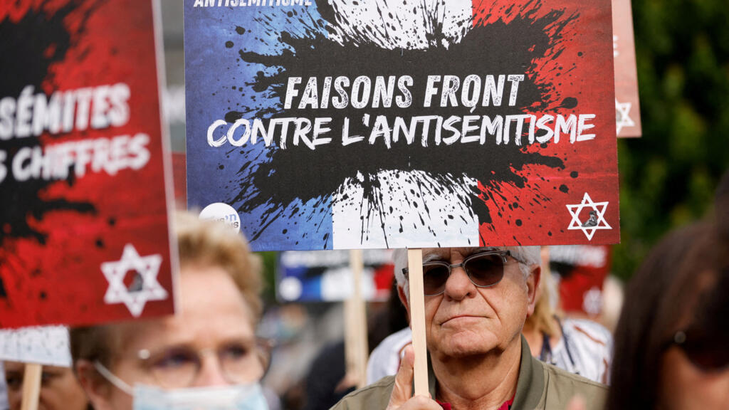 France's controversial bill to fight 'new' antisemitism