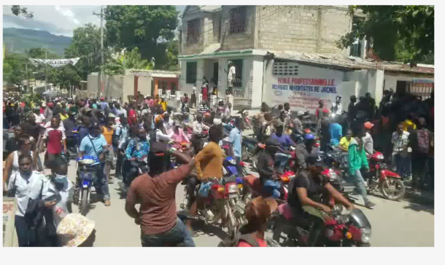 Haïti : manifestations à Jacmel, “le Sud-Est ne deviendra pas un territoire perdu” après l’attaque de Seguin