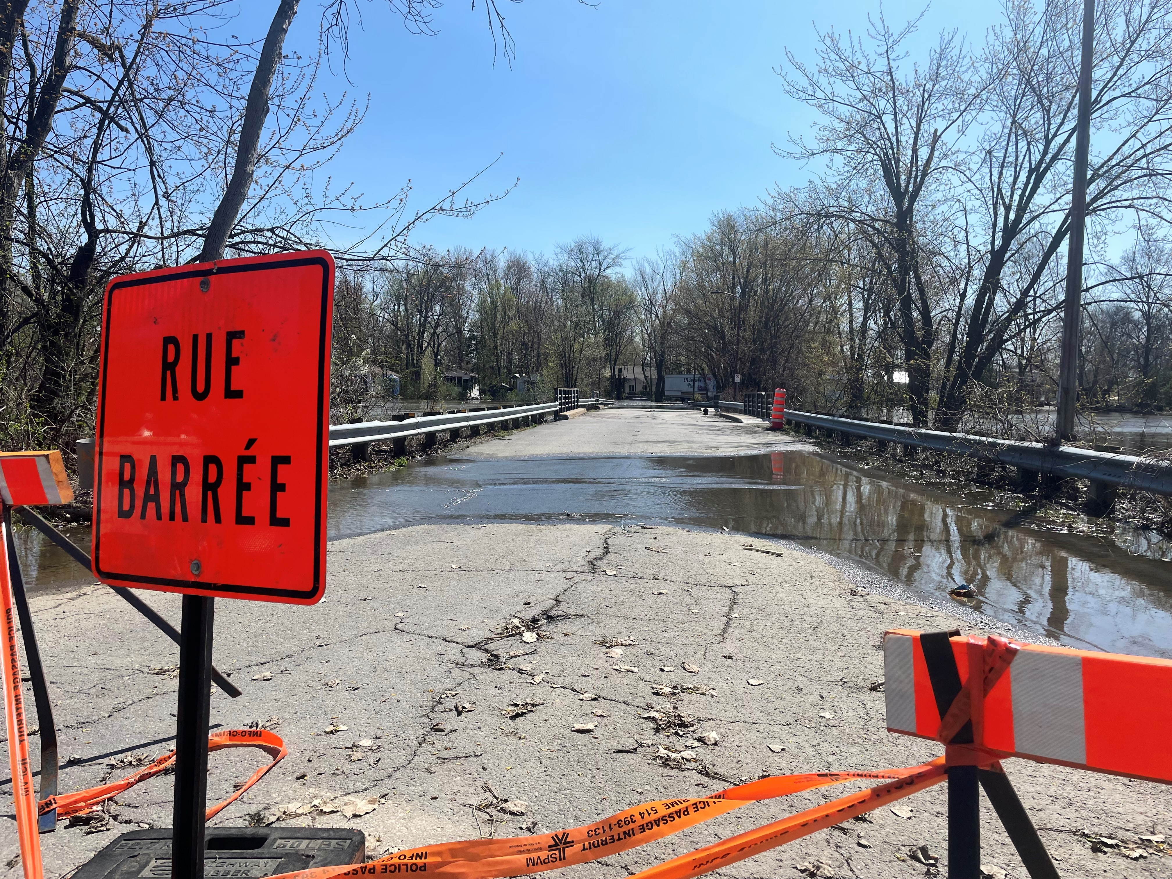 Montreal closes Île Mercier bridge to vehicles due to spring flooding