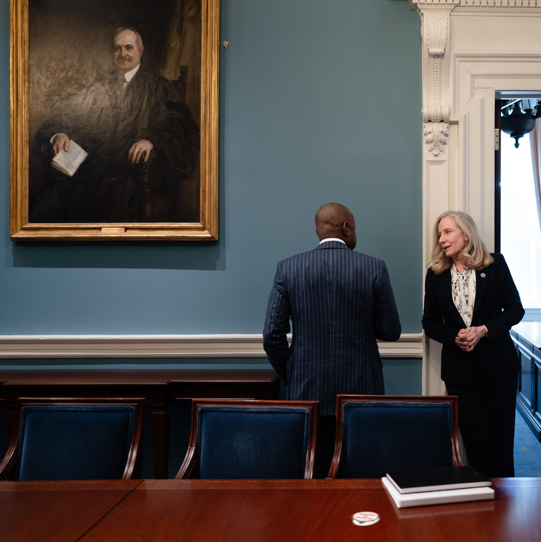 Redistricting Ruling in Virginia Adds to Gov. Abigail Spanberger’s Headaches