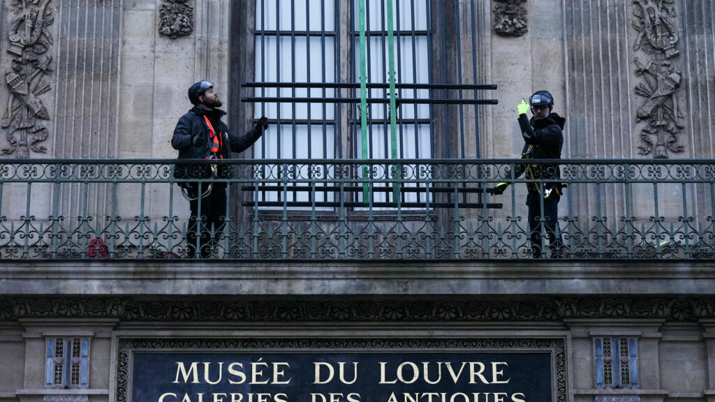 Louvre security concerns ‘pushed aside’ in favour of prestige projects