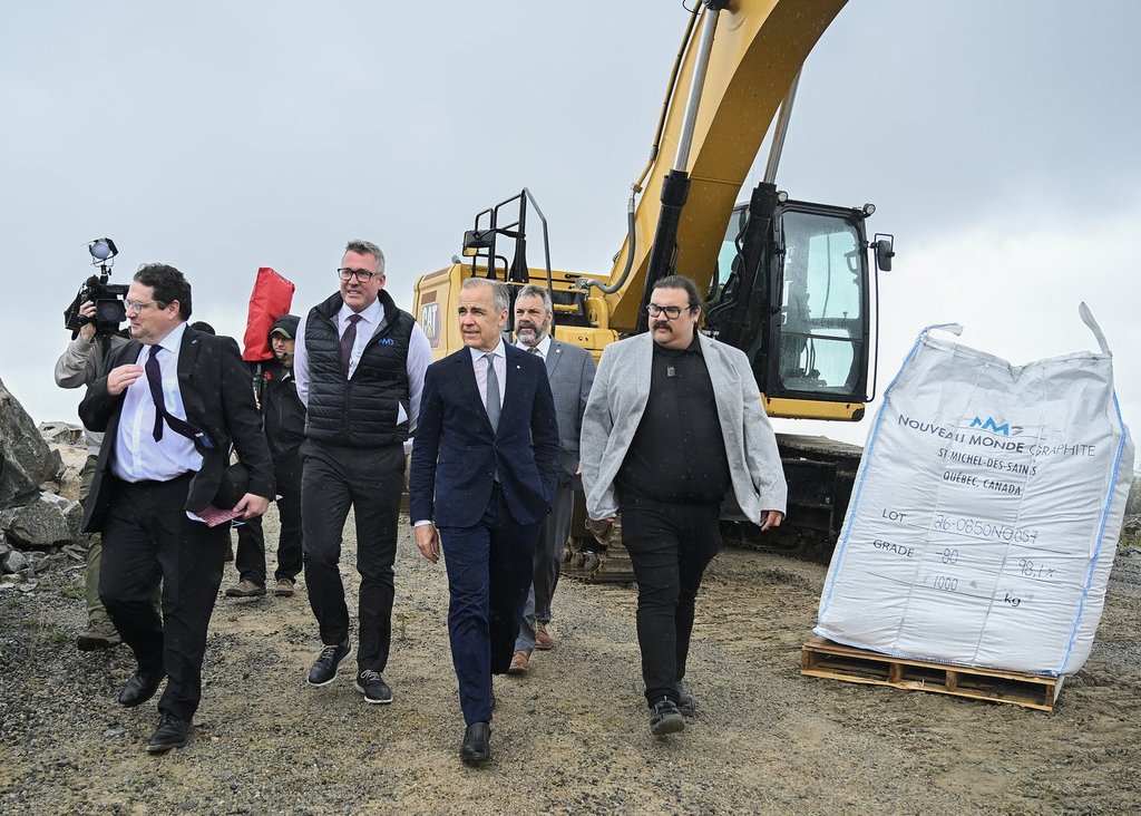 Carney touts new construction at Quebec mine after fast-tracking major project