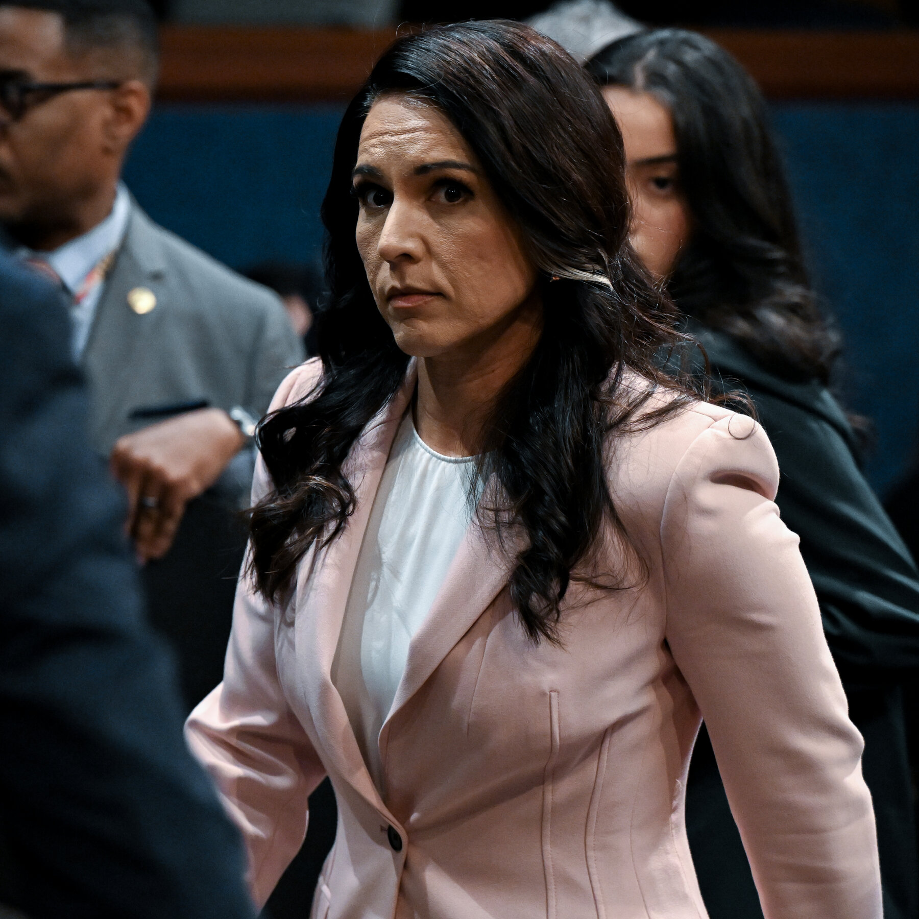 Tulsi Gabbard Resigns as Director of National Intelligence