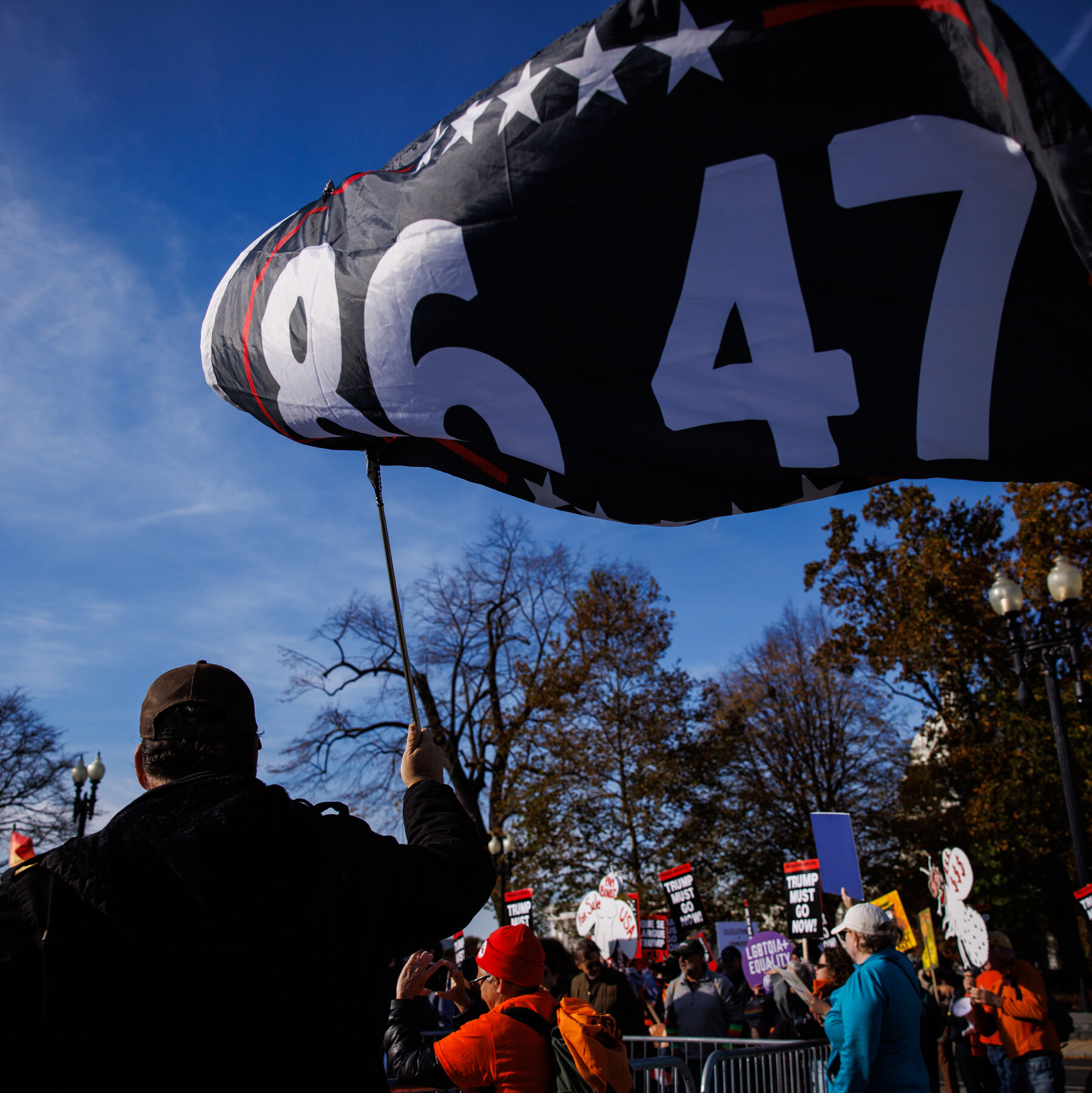Demonstrators Cannot Be Forced to Take Down ‘86-47’ Flag, Judge Rules