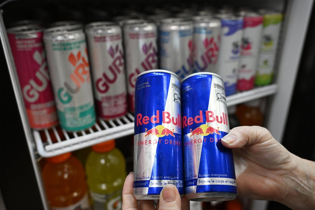 Quebec health minister tabling bill to protect teens from energy drinks