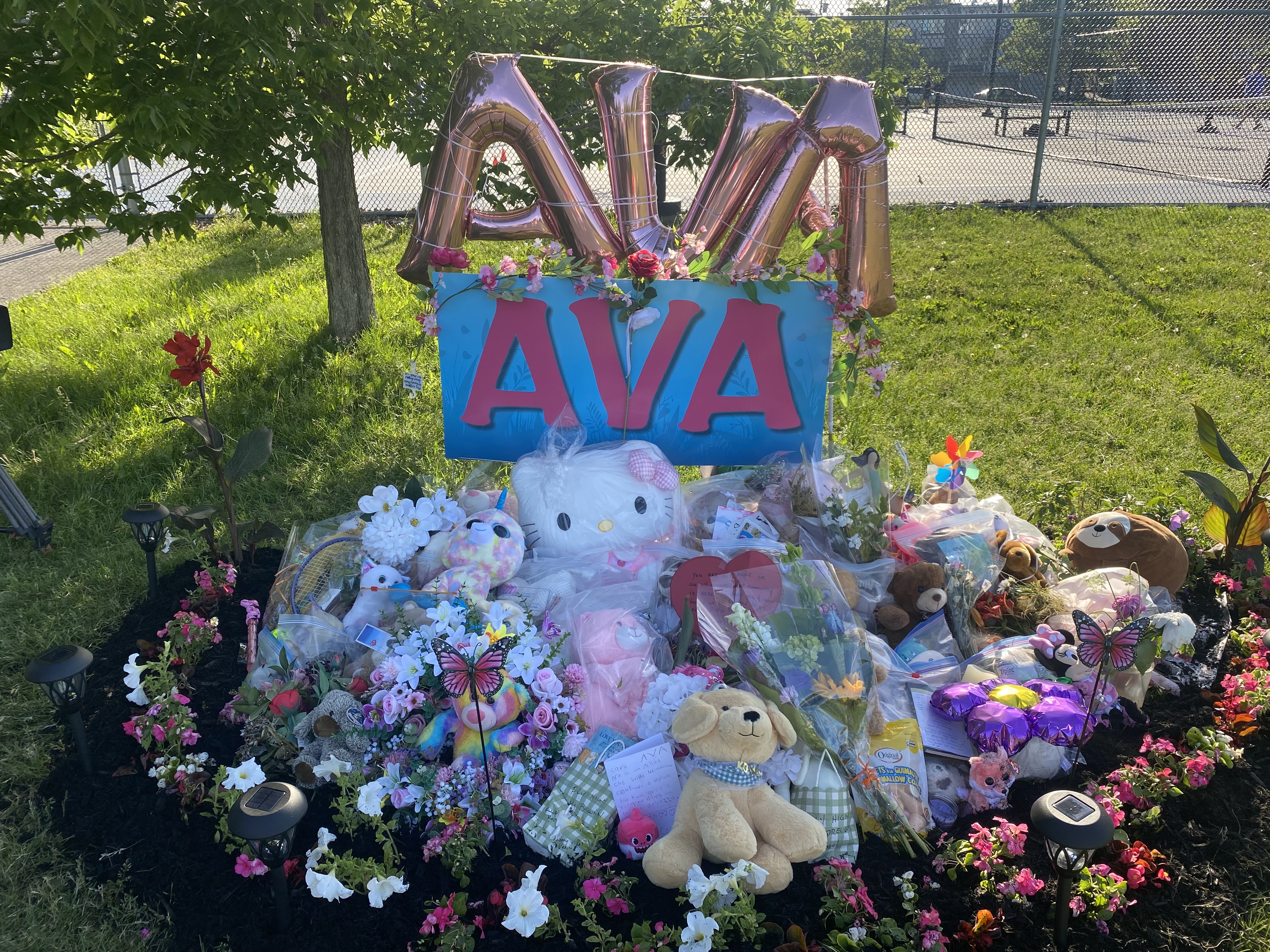 Montreal vigil honours 3-year-old killed in LaSalle bouncy castle accident