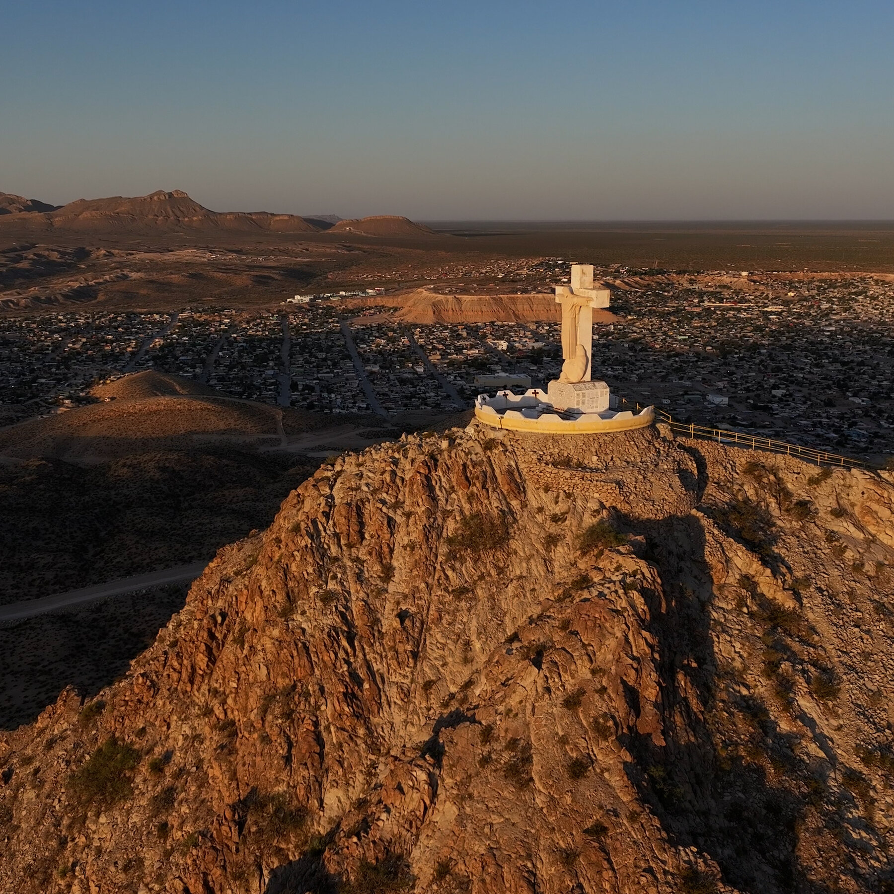 A Diocese Tries to Protect Its 29-Foot Jesus From Trump’s Border Wall