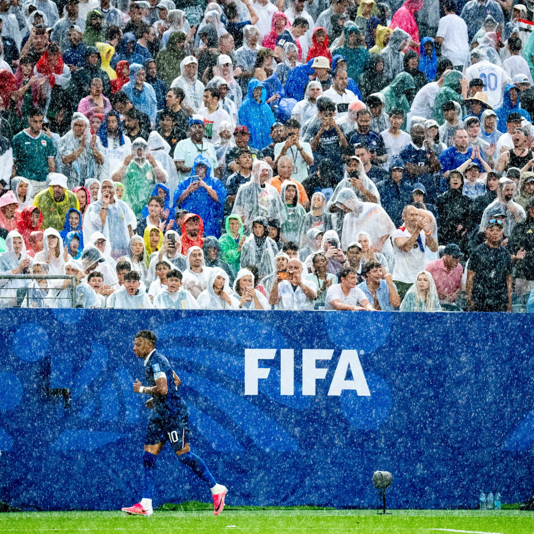 Storms Disrupt World Cup Matches in Philadelphia and New Jersey
