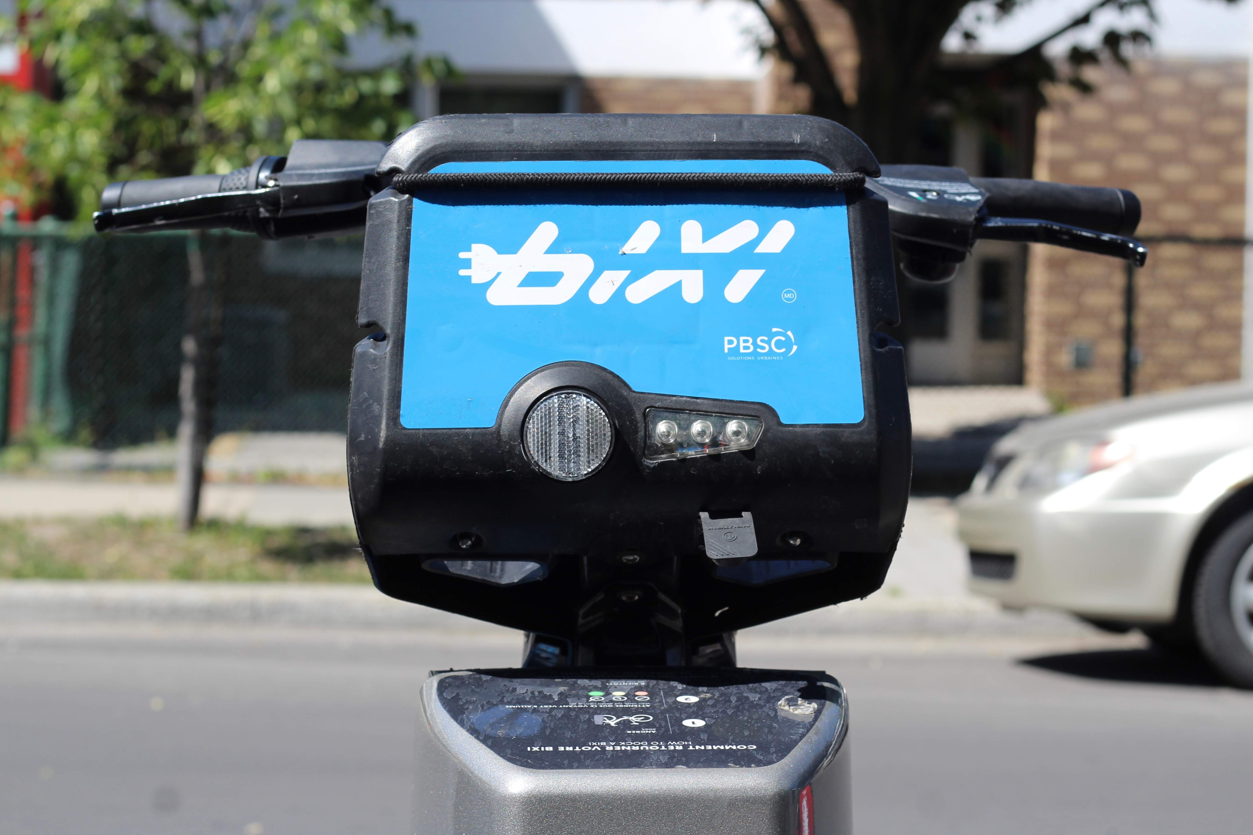 NDG residents complain about noise, safety concerns after BIXI station installed near homes