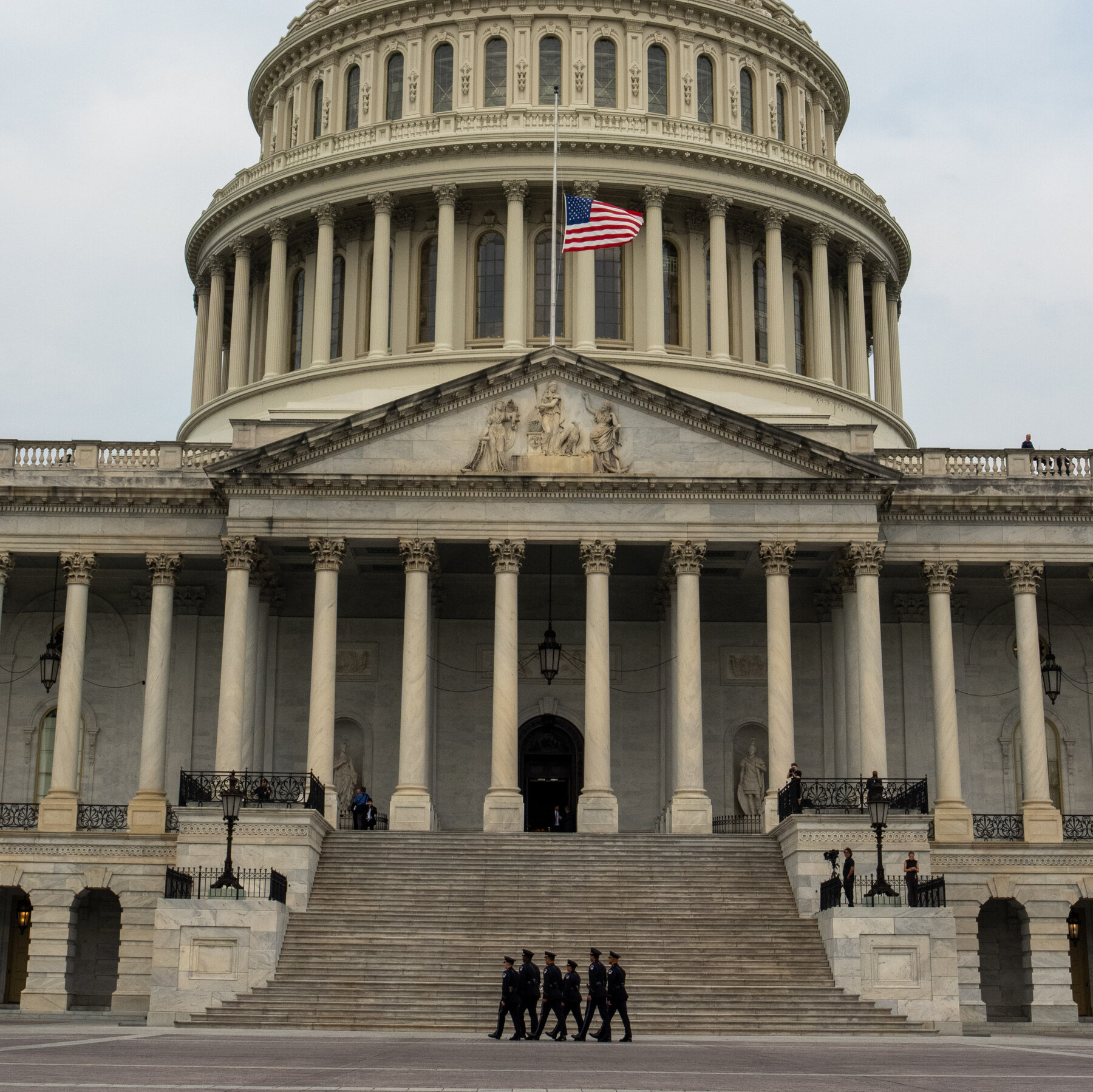 Senators Forge a Deal on Graham’s Bill to Advance Russia Sanctions