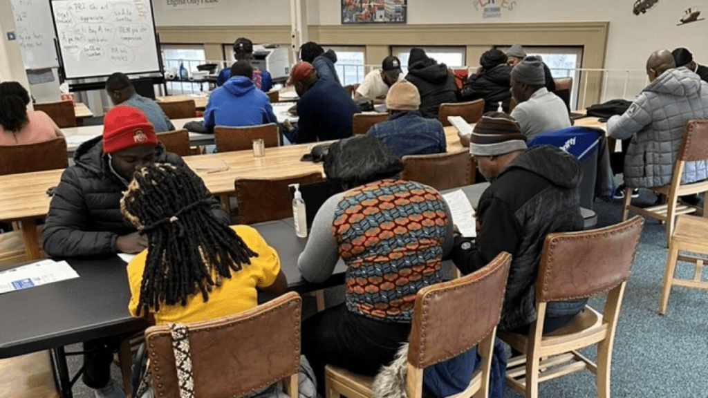 Les migrants haïtiens disposent d’options pour remplacer le TPS, mais celles-ci comportent des risques