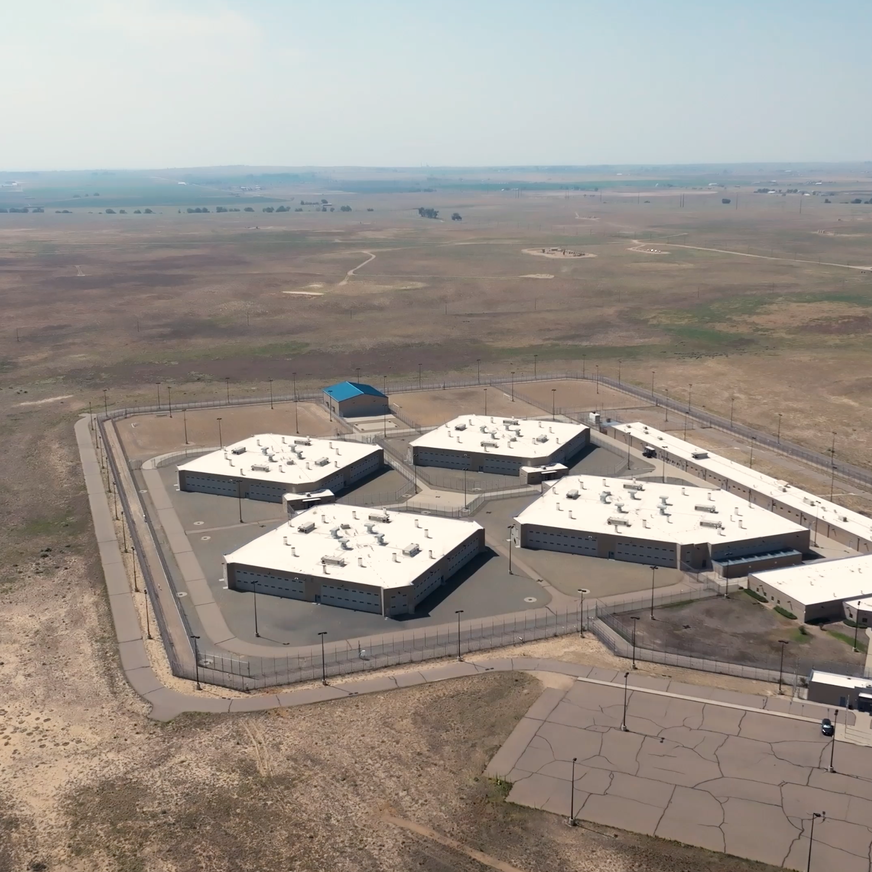 An ICE Detention Center Roils a Colorado Town and Jolts a House Race