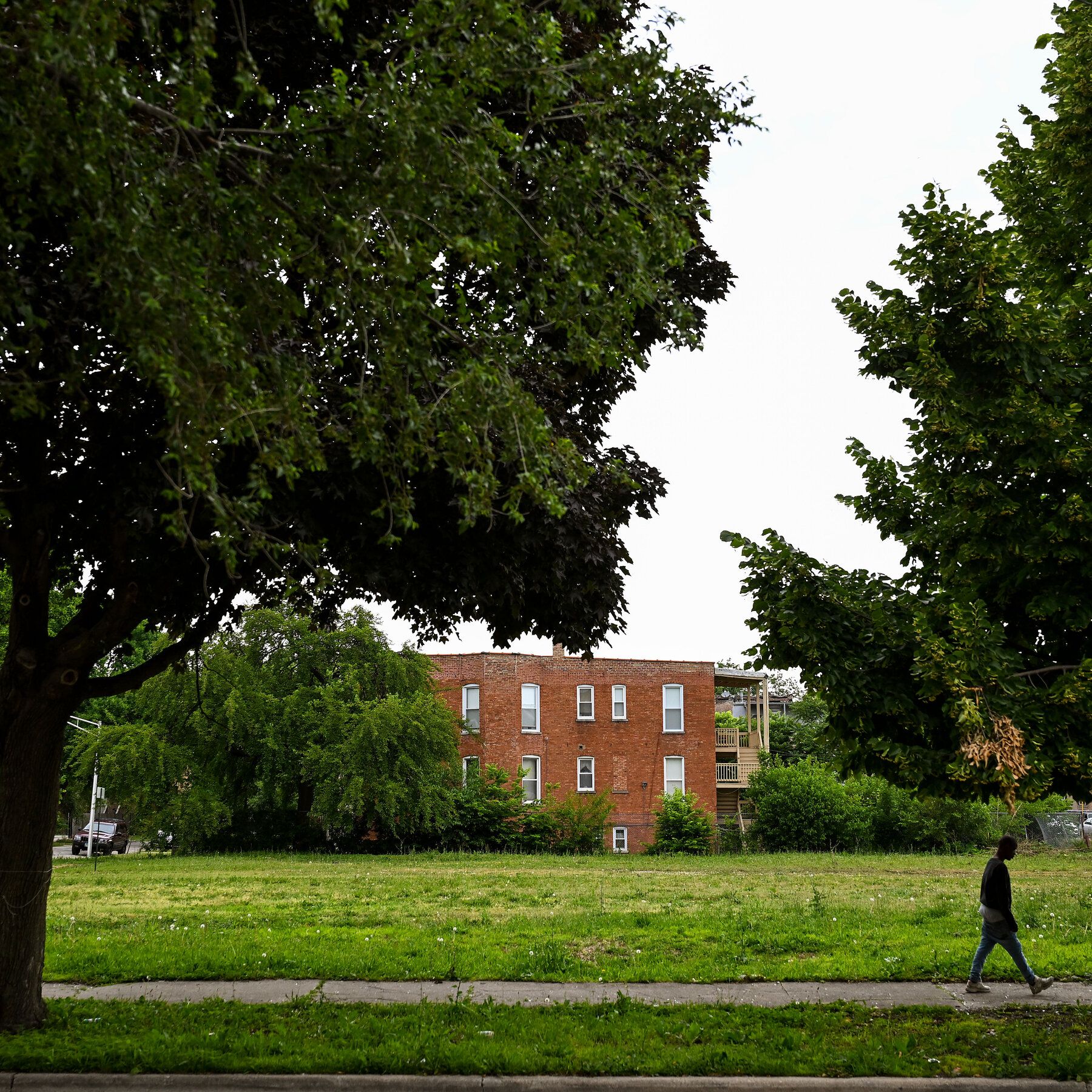 A Tax Program for Development in Chicago Left Poor Areas Behind, Study Says
