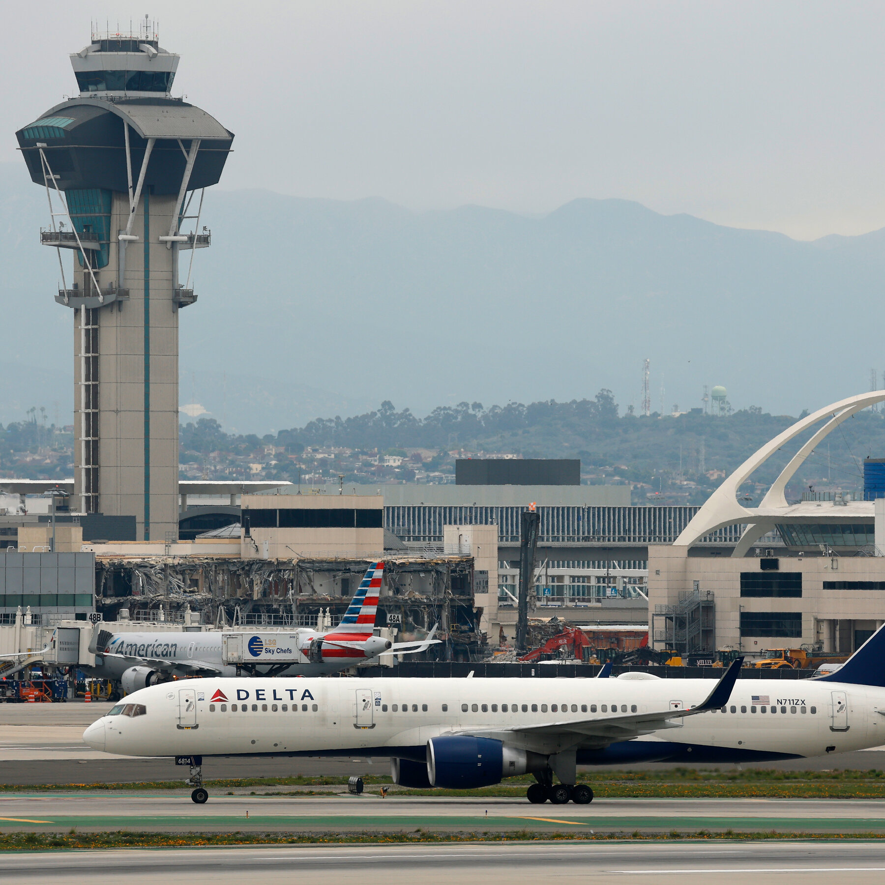 ‘I Need to Go to the Hospital,’ Delta Pilot Tells Air Traffic Control