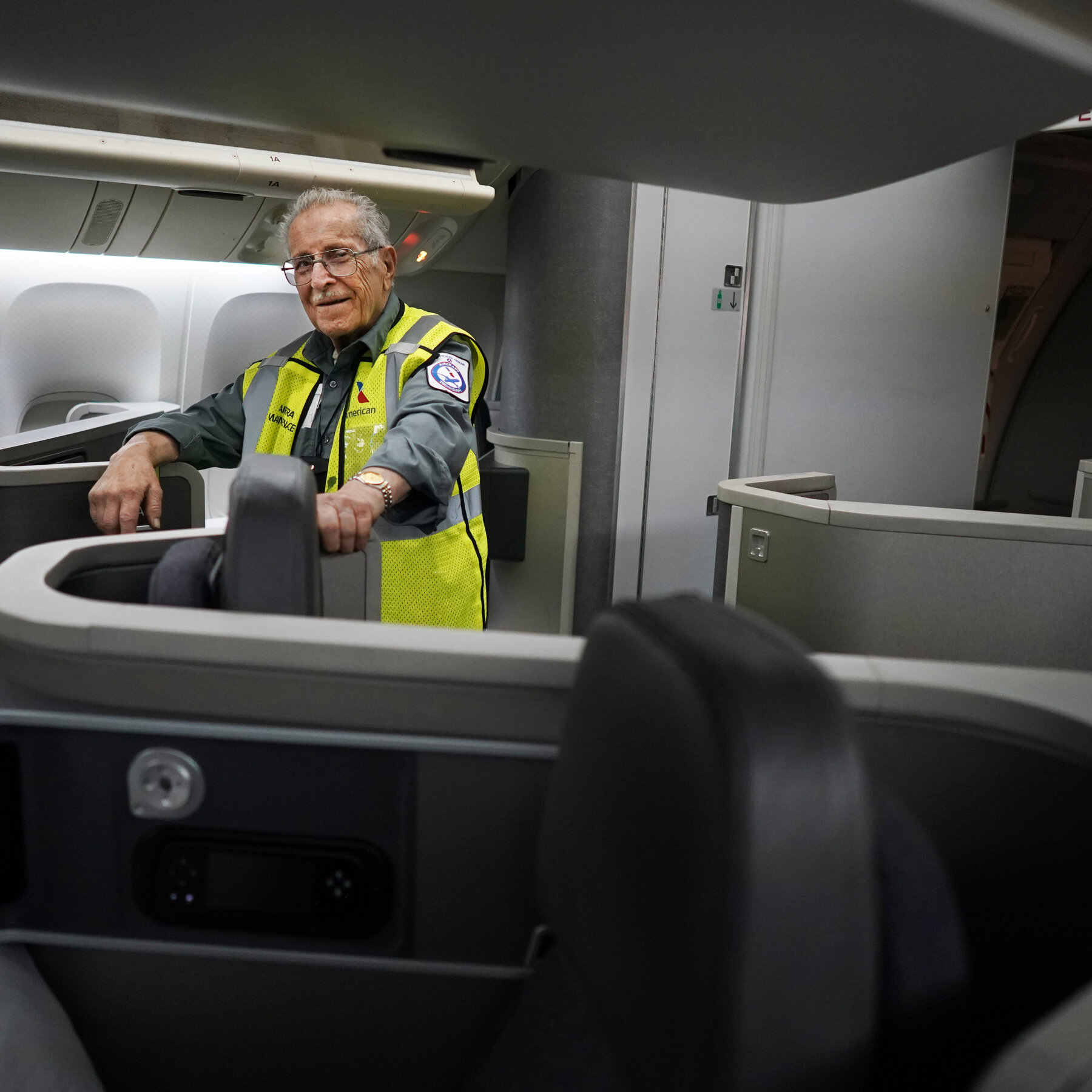 Azriel Blackman, Airline Mechanic for 80 Years, Dies at 100