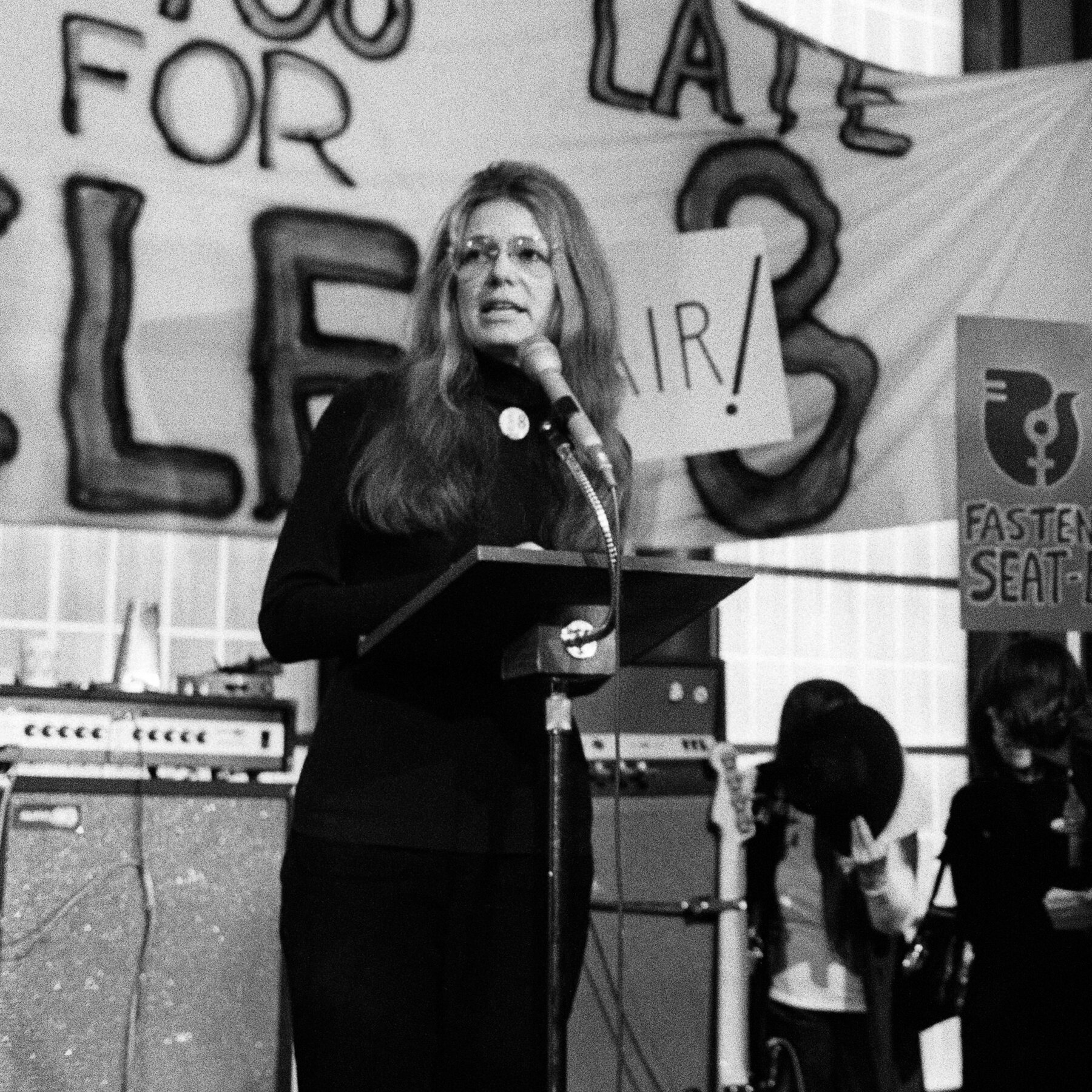 Gloria Steinem, Personification of the Women’s Movement, Dies at 92
