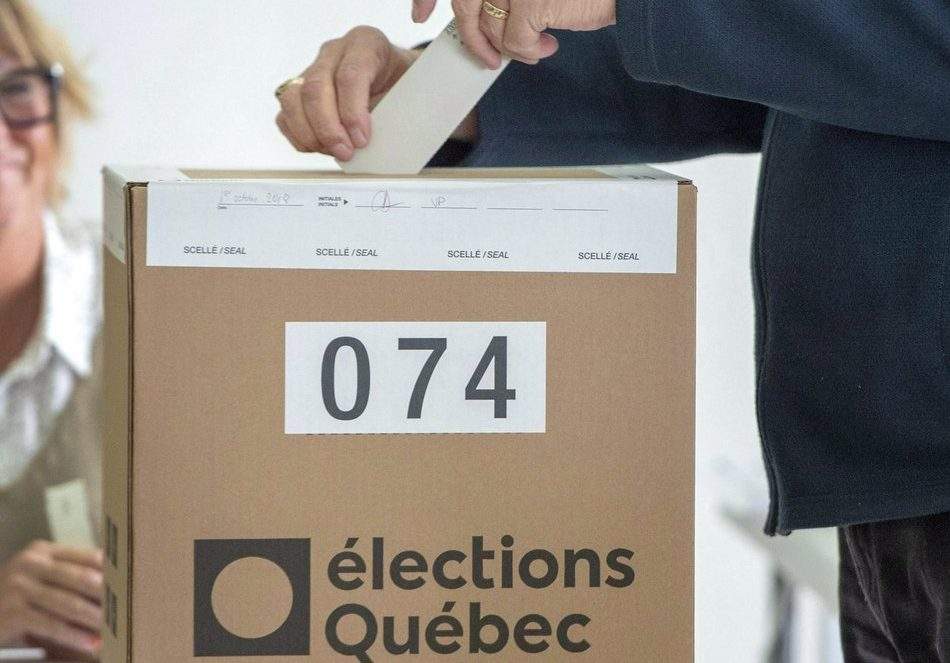 Court asked to order Élections Québec to mail out English voting information