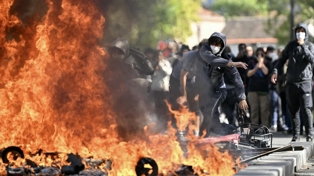 France closes 400 schools as student unrest over conditions continues