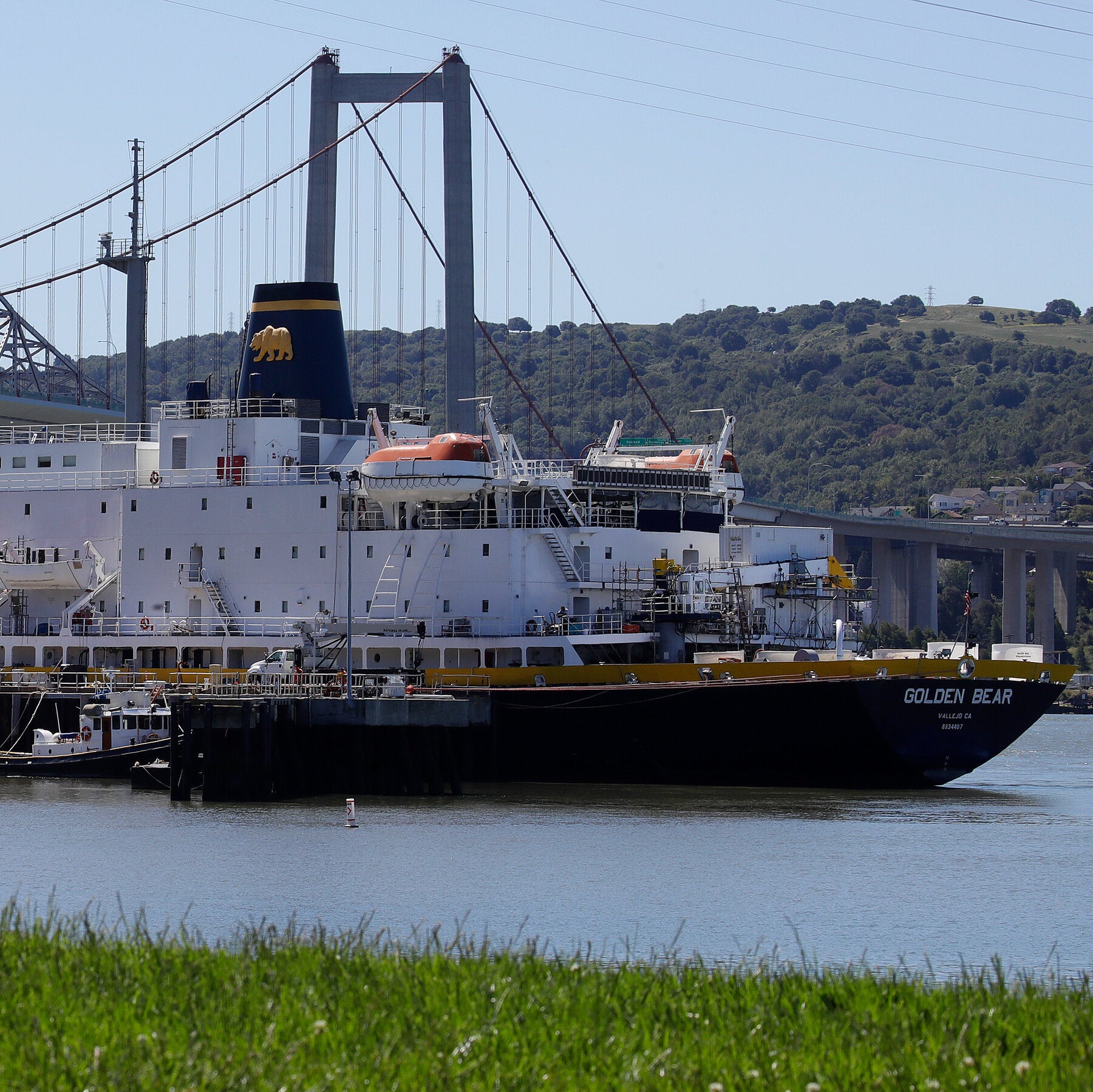 Trump Administration Considers Using Ships to Deport Immigrants