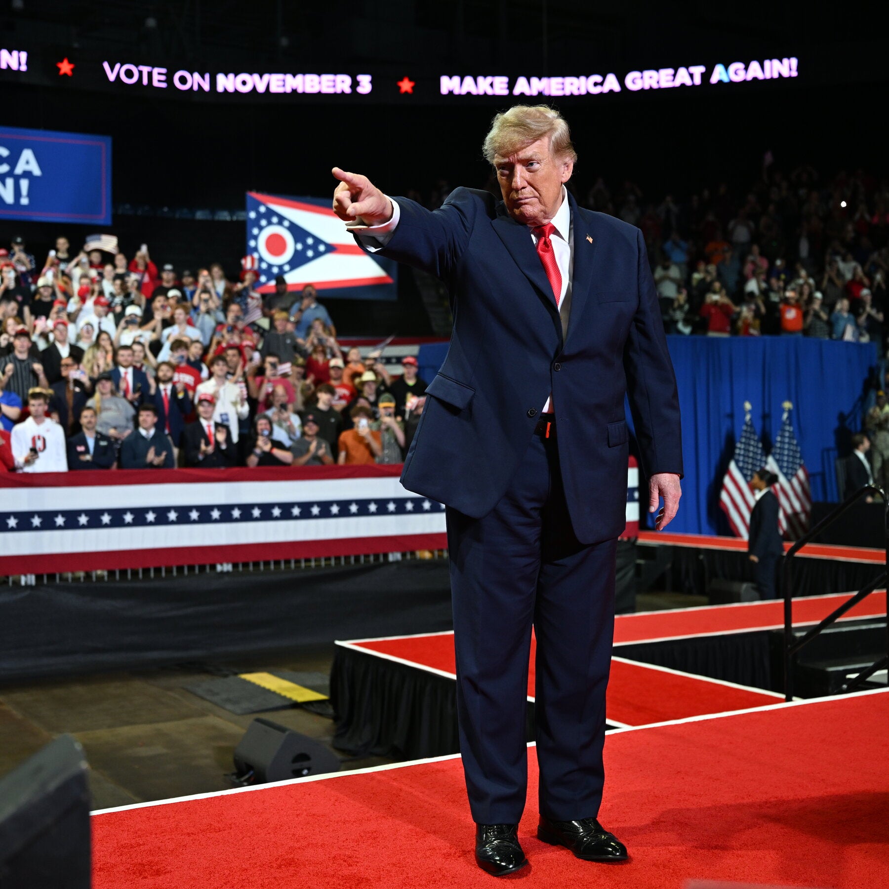 Trump, Playing Defense in Ohio, Tries to Shore Up Republicans in Tough Races